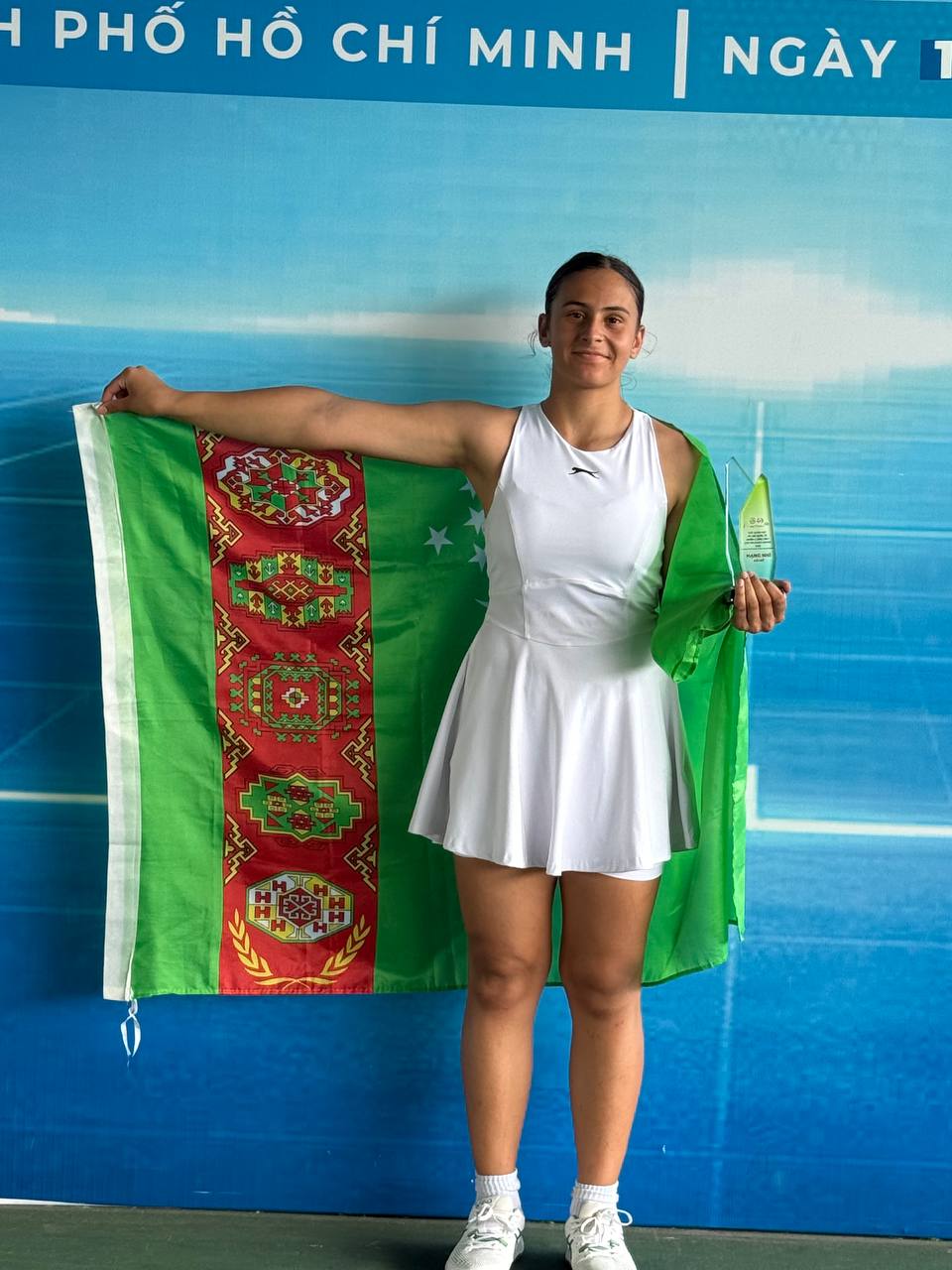 Ilima Tennis 3